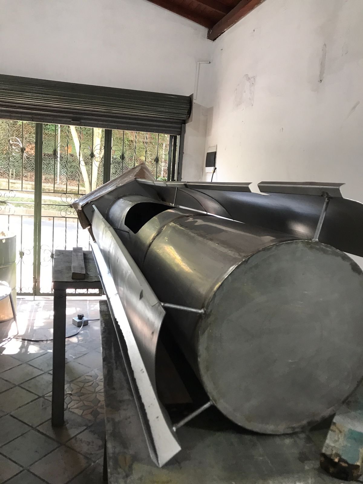 Fabricación de equipo cilíndrico metálico